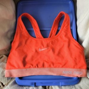 Women's medium Nike pro sports bra